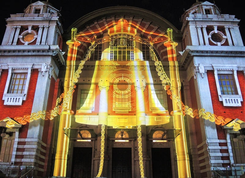 大阪光のルネサンス・プロジェクションマッピング