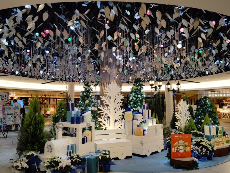 大阪・ホワイティ梅田・泉の広場・すみっコぐらし